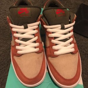 Nike SB dunk Dusty Peach/Corduroy size 7.5
